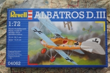 images/productimages/small/ALBATROS D.III Revell 04062 1;72 voor.jpg